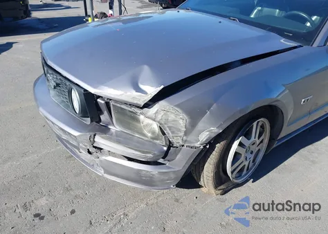 2006 Ford Mustang Gt z USA, uszkodzony, nr VIN 1ZVHT82H365115017